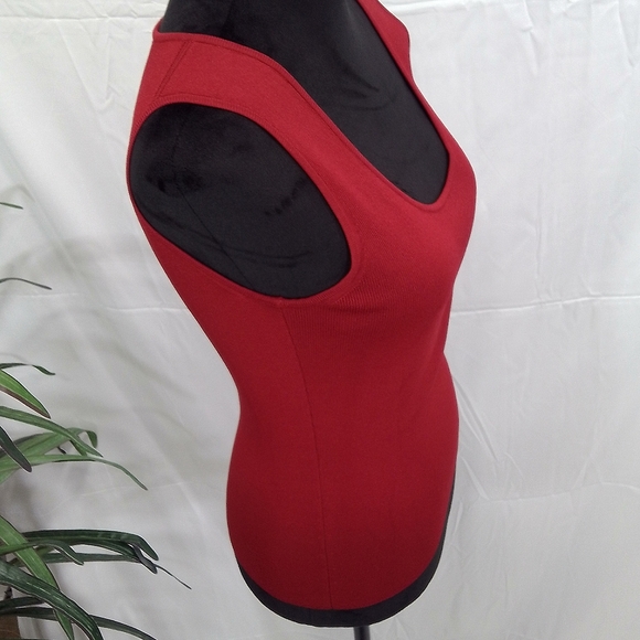 BCBG Maxazria Deep Red Sleeveless Knit Top - Picture 5 of 9